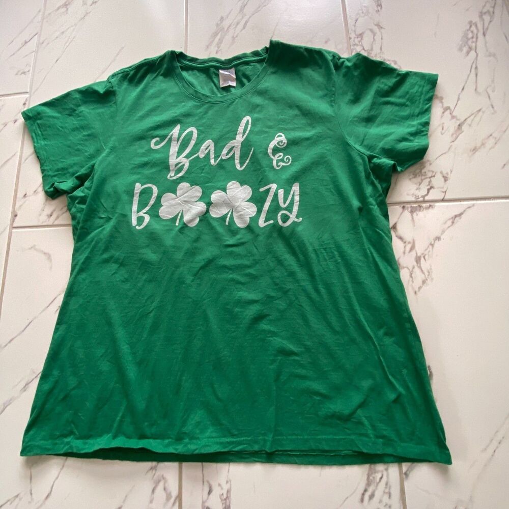 T Shirt Women 3XL Green Bad Boozy Shamrock St Patricks Day Graphic Tee